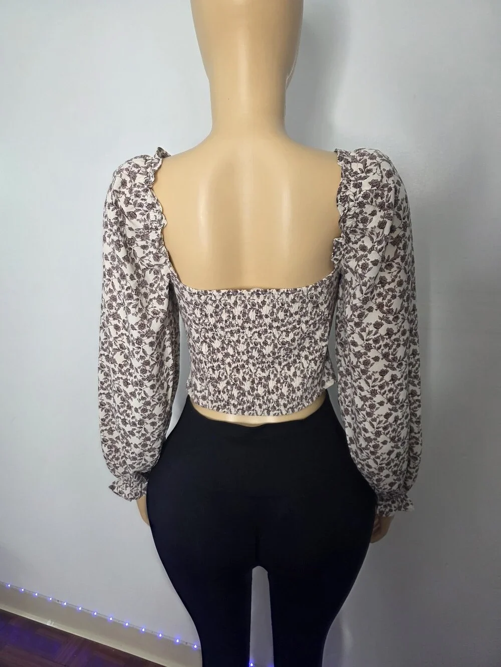 Astr Cream Floral Sweetheart Crop Top with Brown Print Size US/S